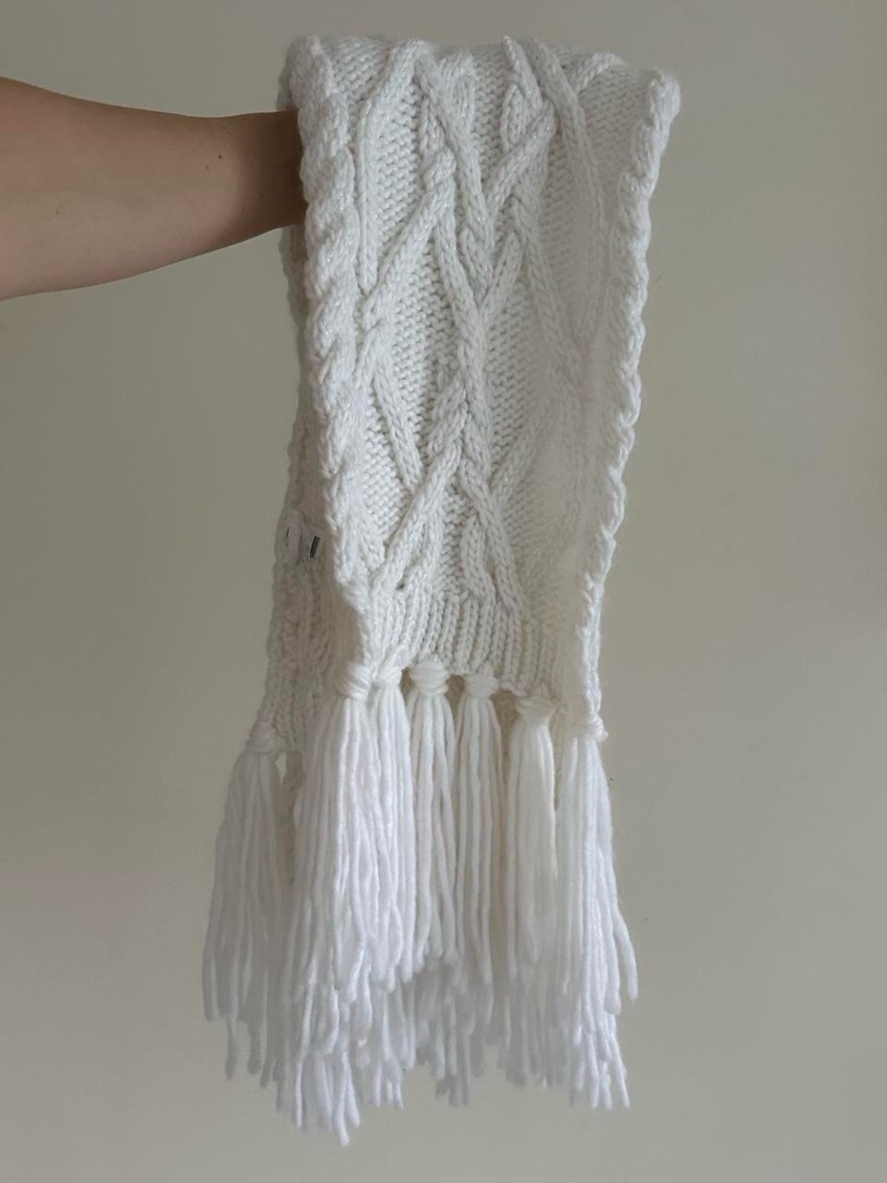 Cozy White Cable Knit Scarf